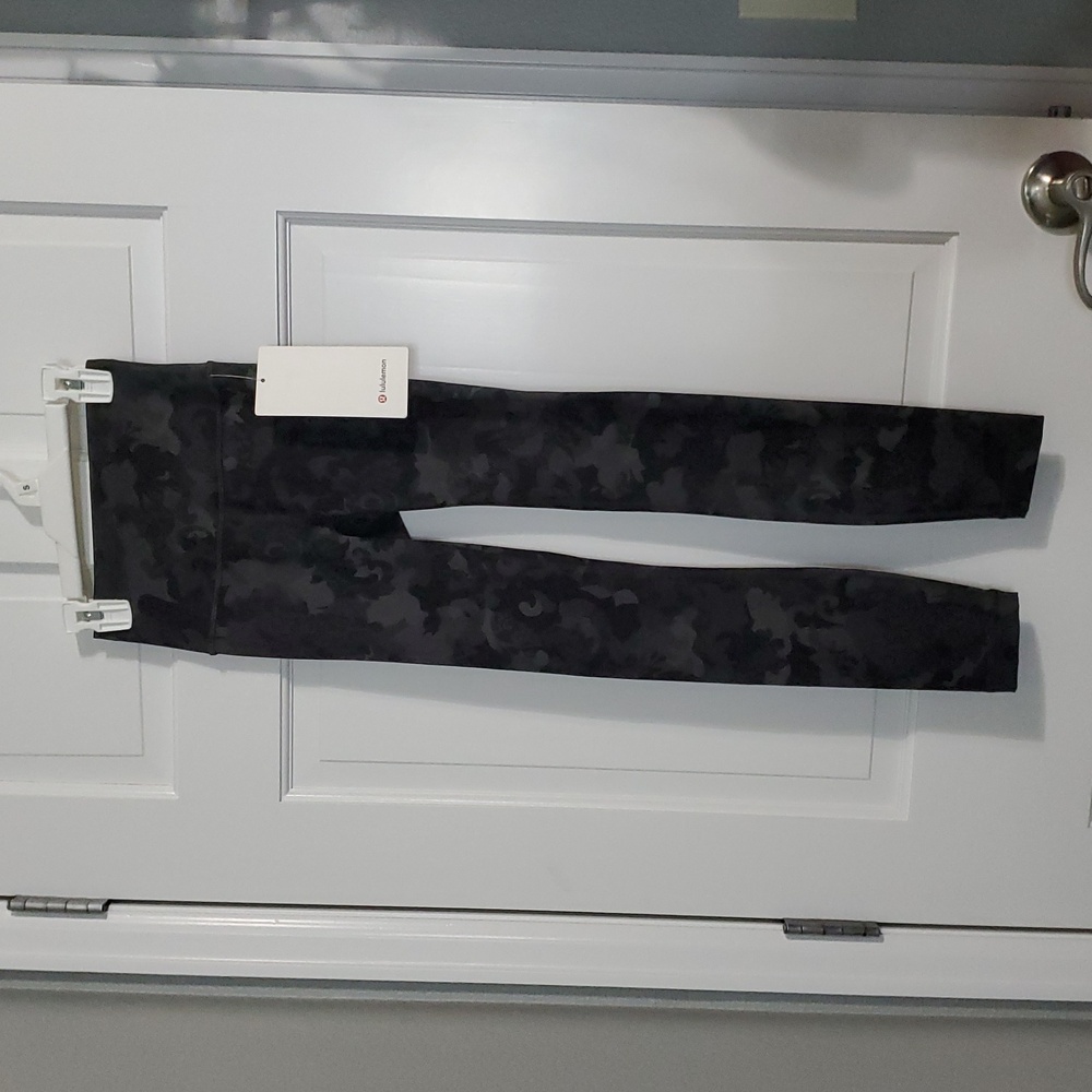 NWT Lululemon Wunder Train HR Tight 25" Sz 2 Hidden Lace Black - Picture 5 of 6